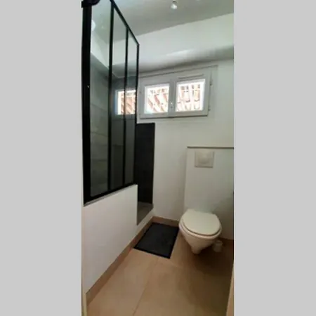 Grand Studio Au Calme Proche Mer Et Montagne Appartement